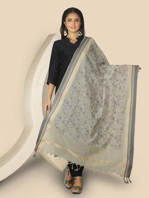 Sanwara Women's Off White And Navy Blue Cotton Dupatta With Embellishments And Thread Work