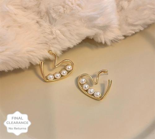 ARZONAI love pearl earrings 2022 new trendy niche design earrings female summer models Metal Earring Set