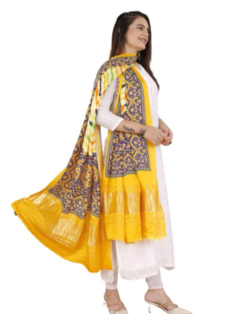 DESI BUTIK Women's Gaji Silk Printed Dupatta