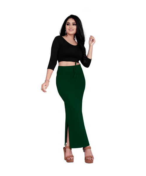 MOOLDHANI Women Green Solid Cotton Single Saree Shapewear