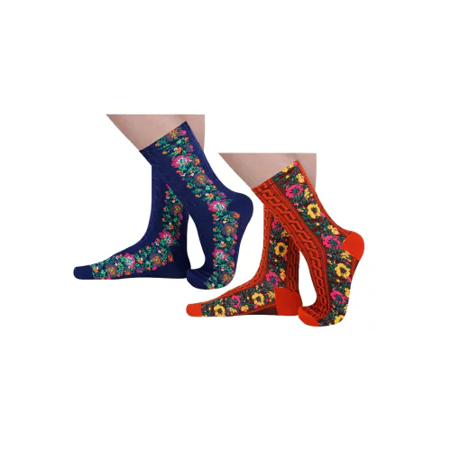 Cubern Women's Floral Design Vintage Crew Socks Ethnic Retro Style Novelty Cotton Socks Embroidered Floral socks Multicolor (2 Pair)