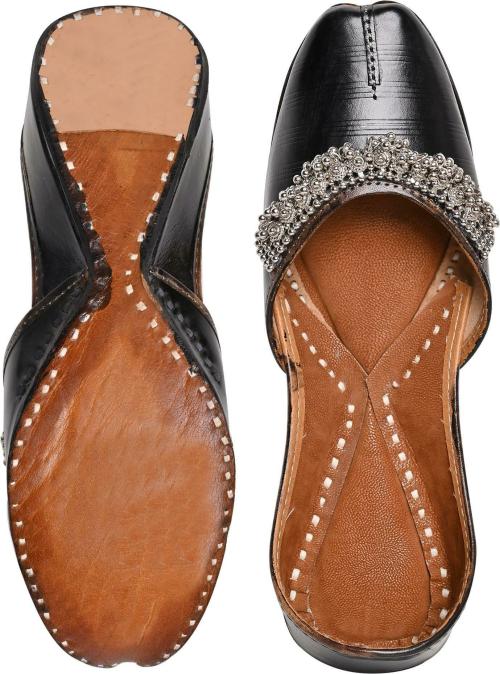 Royal Khwaab Women Womens Punjabi Jutti Black