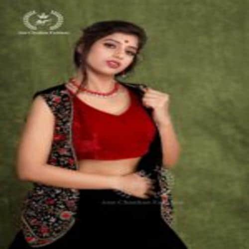 Anu chauhan Black and Red Crop Top with Half Sleeves Jacket