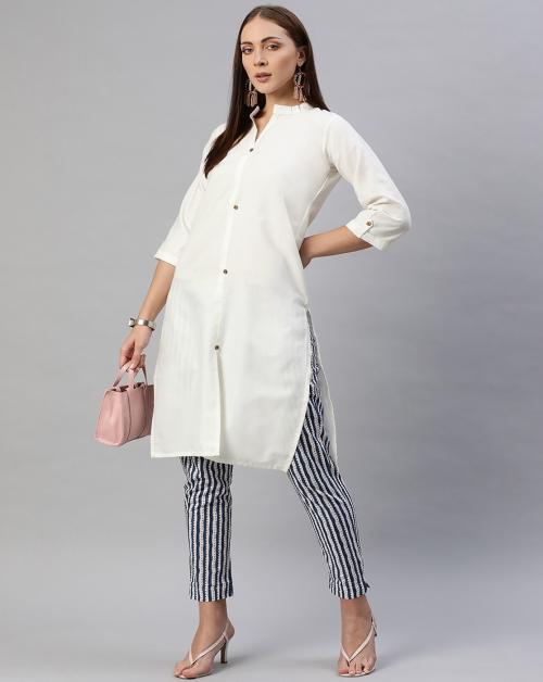 Aarika Women's White Color Plain Kurti