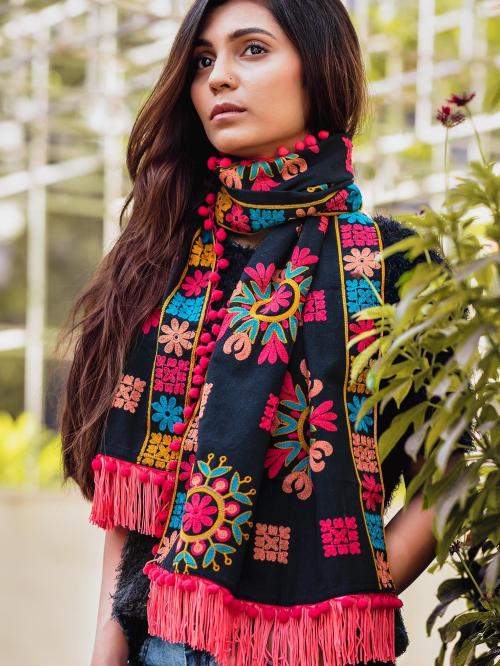 MESMORA Fashion Destination Black Colorful Snowflake Embroidered Stole