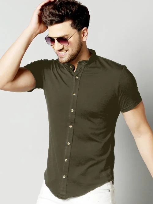 Gespo Dark Green Solid Mandarin Collar Half Sleeve Shirt