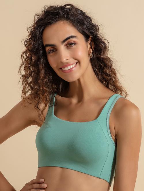 Nykd by Nykaa Trendy Square Neck Slip-On Bra With Full coverage, Wirefree, No Visible Stitch Lines, Elastic Free