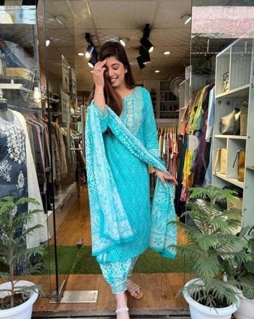 Gun Laxmi Women's Cotton Embrodiery Work Straight Kurta With Afghani Pant & Dupatta Green