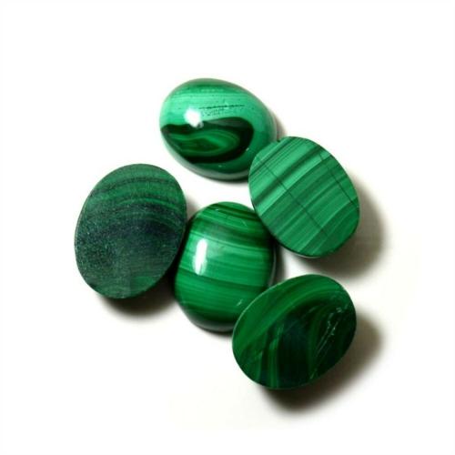 55Carat Natural Malachite at Wholesale Rate 3.25 Ratti 2.95 Carat Oval Shape Dana Firang Loose Gemstone 1 Pcs