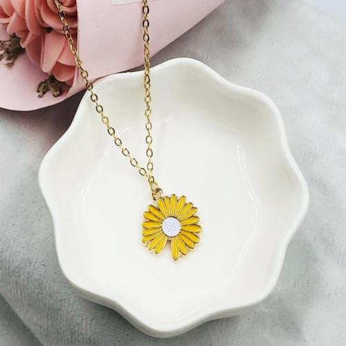 Buy ARZONAI hot daisy necklace fashion cute flower ladies necklace