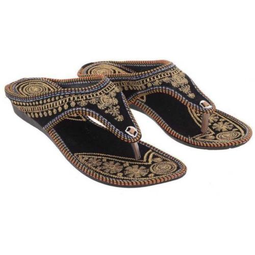 Rajeraj Women Black Flat