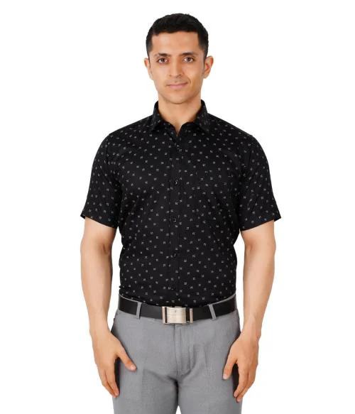 Suman Tex Men Black Printed Cotton Half-Hand Shirt (M)