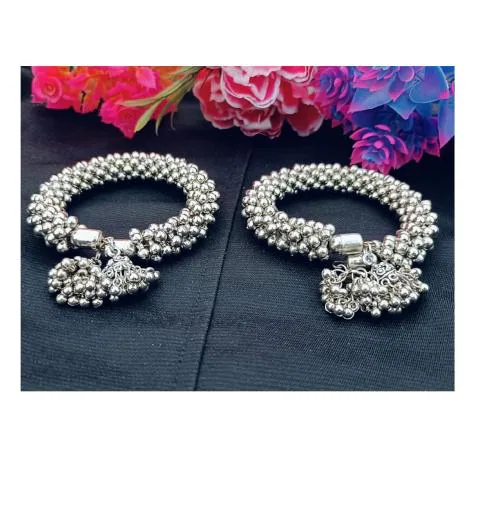 Skmultistoreworld Ghughari kada With Handcrafted Attractive Charms Bracelet for Women (Pack of 1)