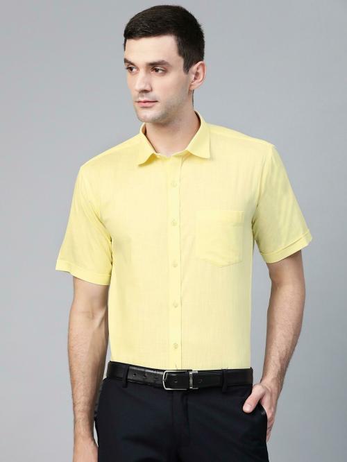 ManQ Yellow Men Solid Pure Cotton Formal Shirts