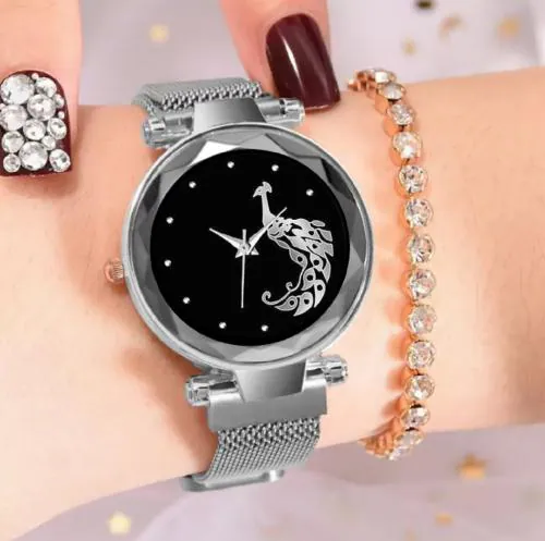 ILOZ New Luxurious Looking Peacock Dial Silver Magnet Chain belt Starry sky Quartz Analog Watches For Girls