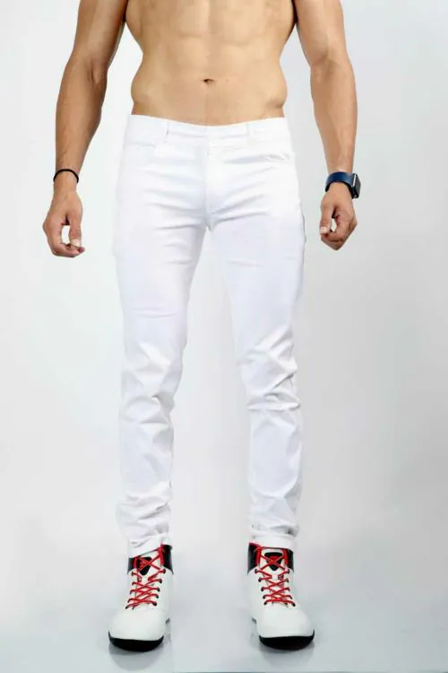 WHITE JEANS