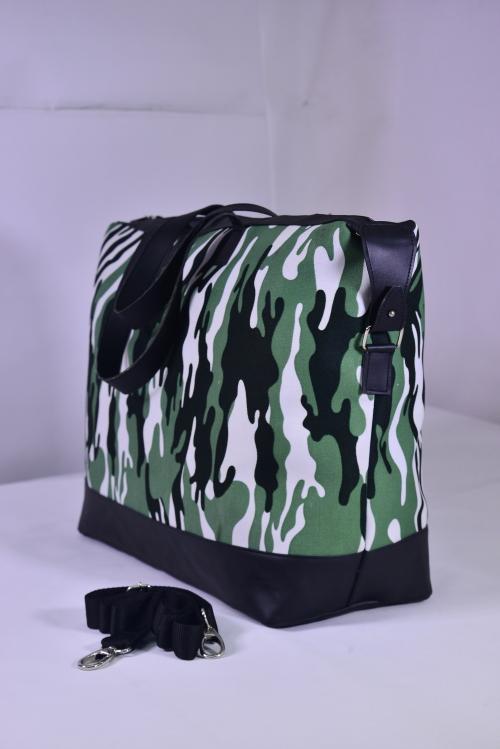 DAZZLE WEEKENDER BAG