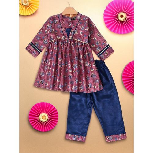 Bella Moda Beautiful Printed Kurti Set With Contrast Bottom