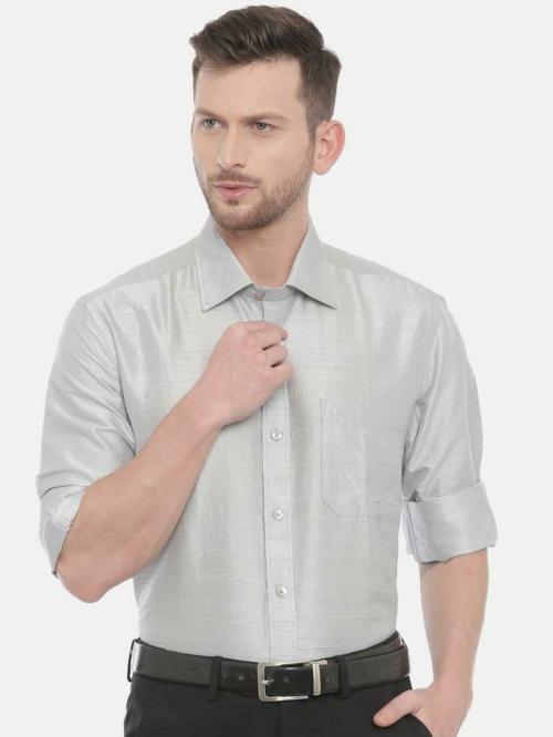 Khoday Williams Men Silver Solid Pure Silk Shirt - 40