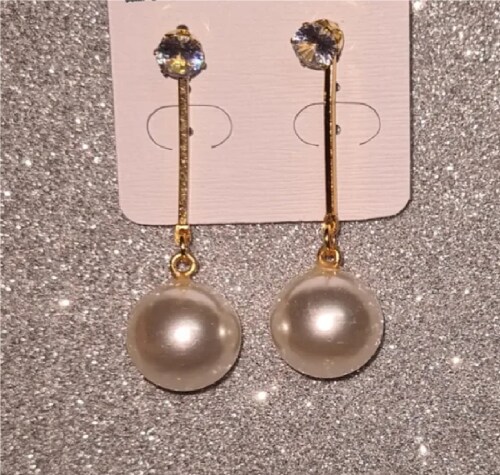FASHION DOC Earrings with Pearl and stone