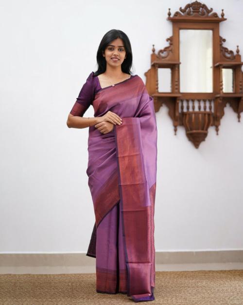 DIVA'S CHOICE Women Woven Zari Saree with Blouse Piece