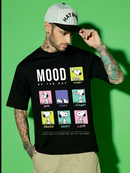 Bewakoof Official Peanuts Merchandise Men's Black Graphic Print Round Neck Half Sleeve Oversized Fit T-Shirt