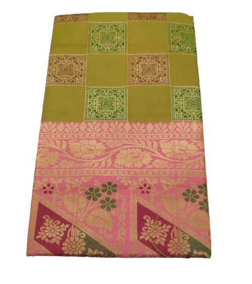 CRAFTONI Small Alpona Design Kanjivaram Pure Silk Saree for Women With Blouse Price (Green)