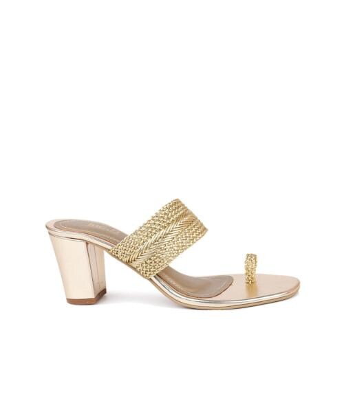 Inc.5 Gold Toe Ring Sandals