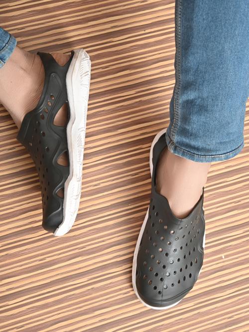 Urban Shoes Unisex Slip-On Clogs for All-Day Comfort/Comfortable and Stylish Clogs-(Black)