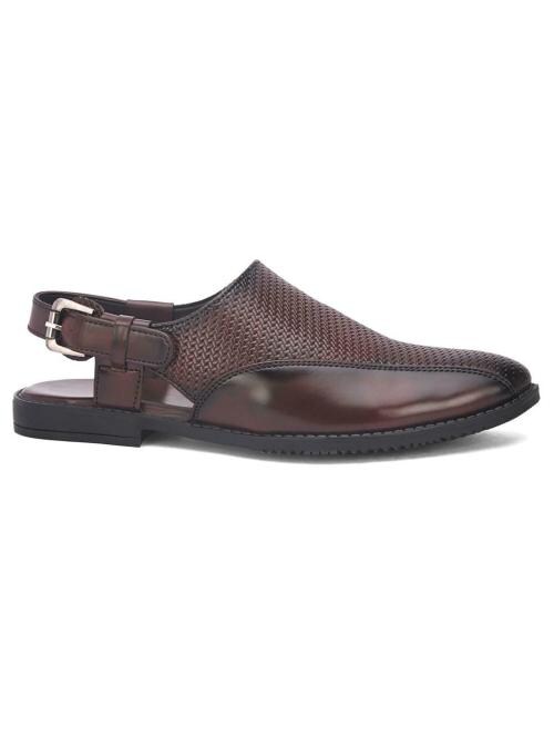 Fentacia Men Brown Crossed Slip-On Sandals
