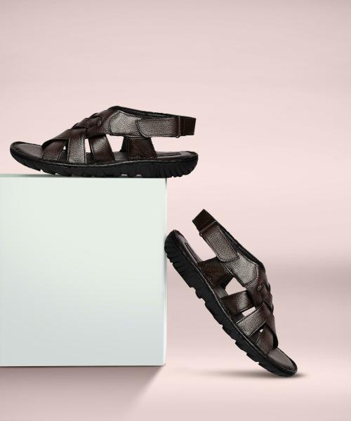 Feather Leather Men Brown Sandals