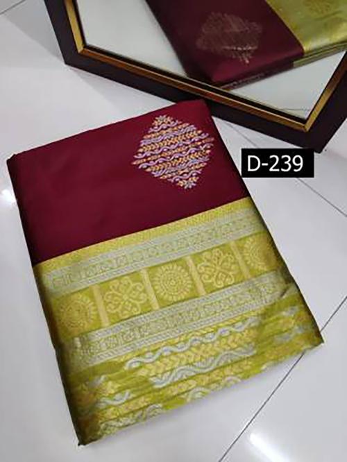 Marabout Women Maroon, Green Jacquard Kumbakonam Saree