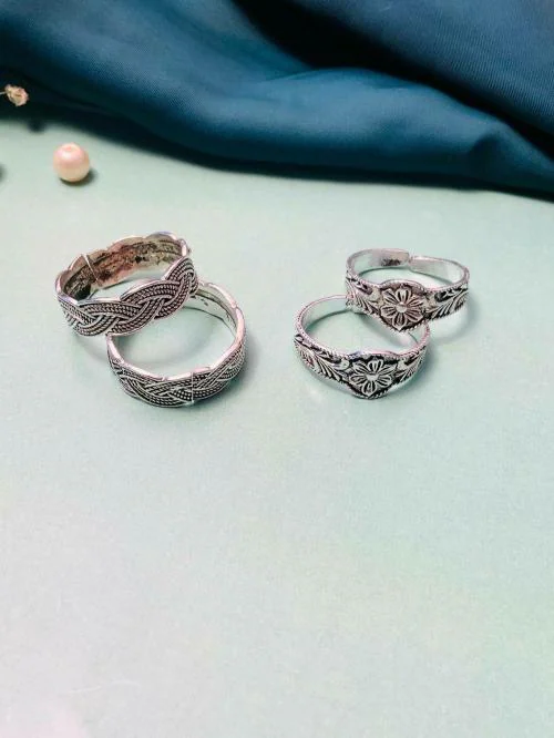 Abdesigns Silver Plated Alloy Free Size Toe Ring Suitable Women - Pack of 4