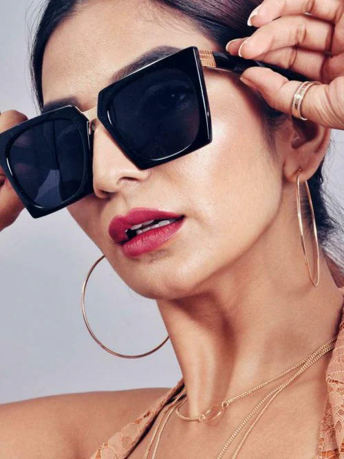 Women Black Oversized Vintage Sunglasses