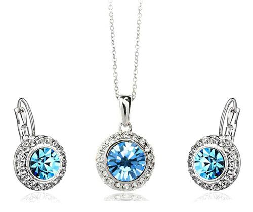 Via Mazzini Metal Inspired Pendant and Earrings For Womens (Pack Of 1 pair)