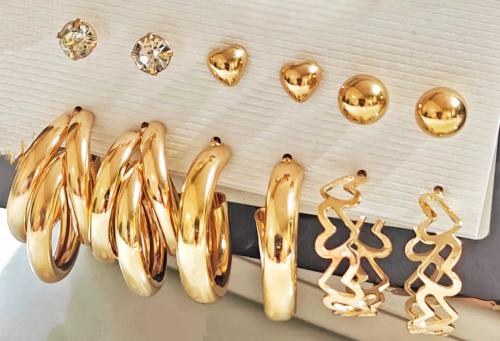 RARE ONE STUDIO Jewellery For Women Girls Gold Plated Multicolor Pearl & AD Studs Combo of 6 Quirky Pairs