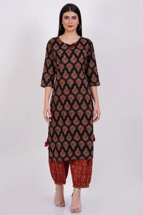 Anavya present Ethnic Motifs Printed Thread Work Keyhole Neck Pure Cotton Kurta with Salwar