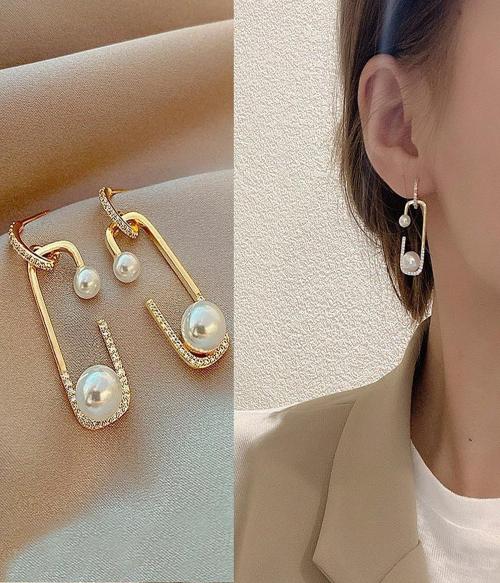 DESTINY JEWEL'S Korean Fashion Crystal Love Faux Pearl Earrings For Women & Girls Cubic Zirconia Alloy Earring Set ()