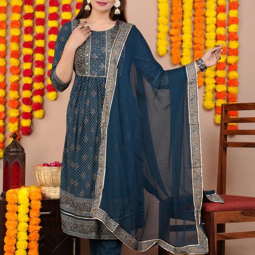 Unisets Women Dark Green Embroidered Viscose Rayon Kurta, Pant and Dupatta Set