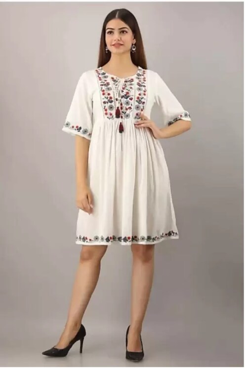 Bawli White Embroidered Rayon Dress For Women_M