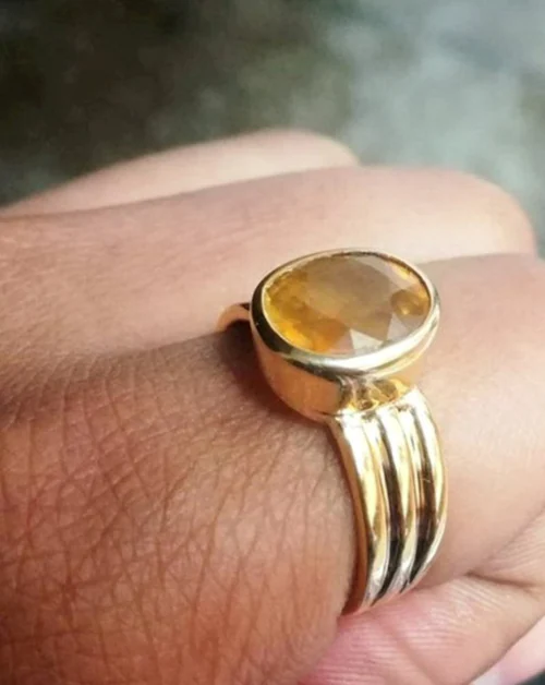 Pukhraj Ring Designs|महिलाओं के लिए पुखराज की अंगूठी| Ladies Jewellery | pukhraj  ring designs for ladies | HerZindagi