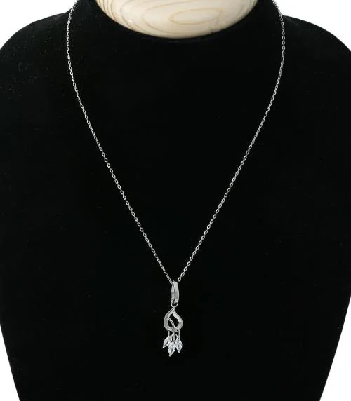 Sunbera 925 Sterling Silver Chain with beautiful pendant for women at best rate