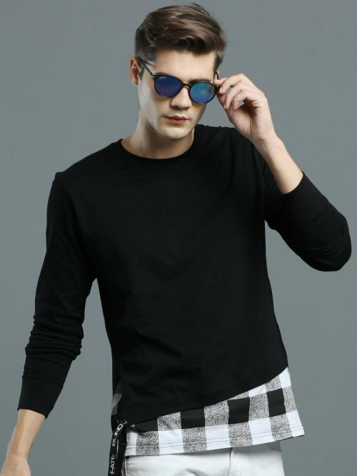 MANIAC Men Black Color Checkered Pure Cotton T-shirt