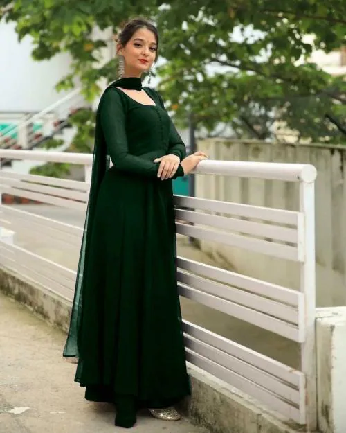GOLAVIYA Green Plain Faux Georgette Gown For Women,Girl,Wife,Kurta and Sharara Set Long Length Anarkali Kurta with Palazzo and Dupatta Set A Complete Set dresses for daily casual, ball, party, banquet and other Trend & OccasionCasual, Partywear