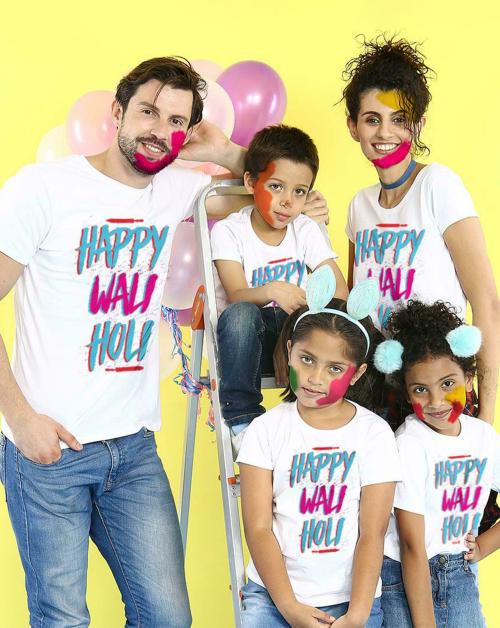 Bonorganik Happy Wali Holi Family Tshirt