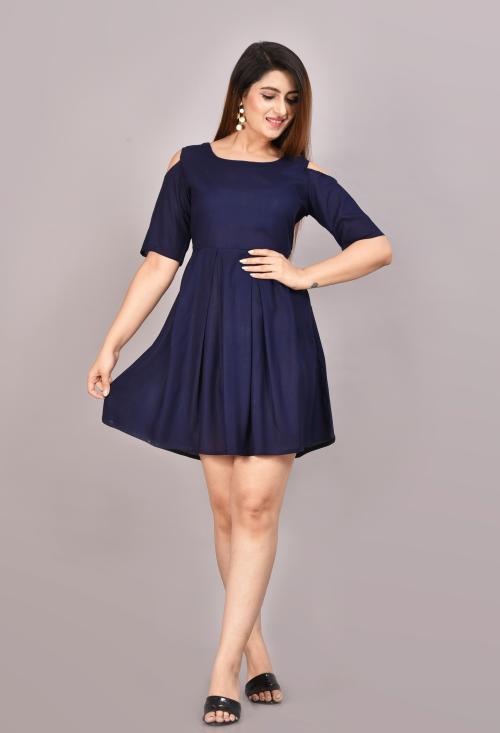 Manojava Women Blue Solid Viscose Rayon A-Line Dress (L)