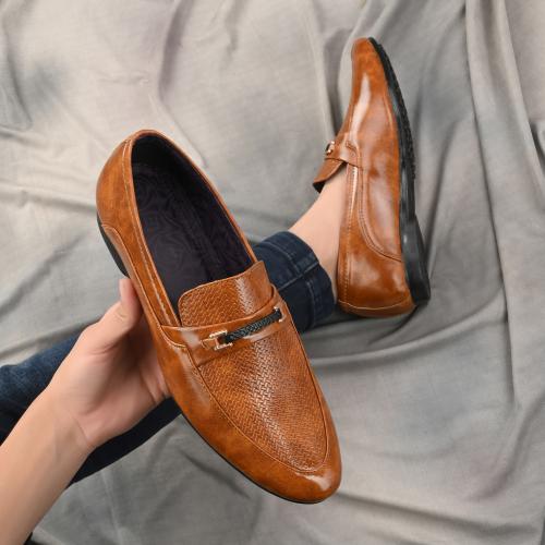 ALASDAIR-MAN'S FASHION Ethnic & Stylish Nagra/Loafers For Men (Tan)
