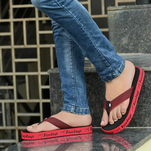 Footup Light Weight Red Slippers for Men (Pack of 1)
