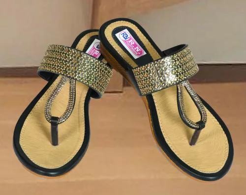 R.N FOOTWEAR Stylish Footwear Sandal For Women - Soft & Comfortable Women Flip Flop Slipper | Ethnic Sandals | Sandal For Girls | Indian Style Sandals | Flats For Womens | Fancy Sandals (Black) (UK 6)