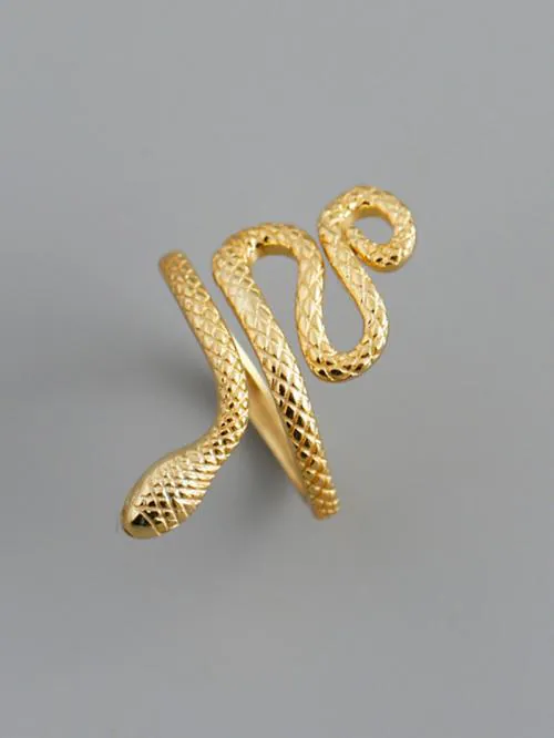 Scintillare by Sukkhi Exquisite Snake-Charm Adjustable Finger Ring for Unisex